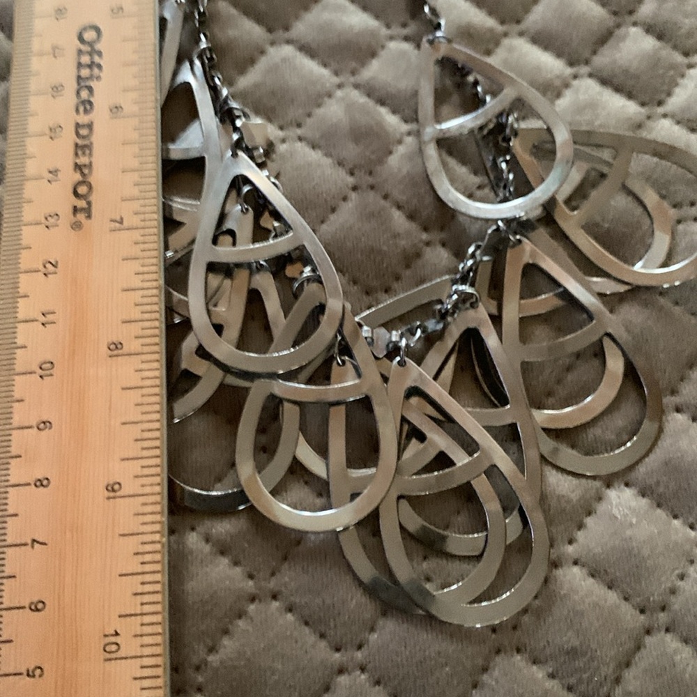Jewelry - Picture 3 of 3